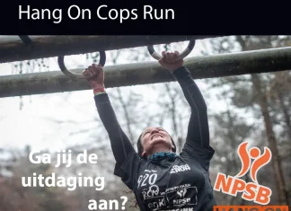 Hang on cops run Poster